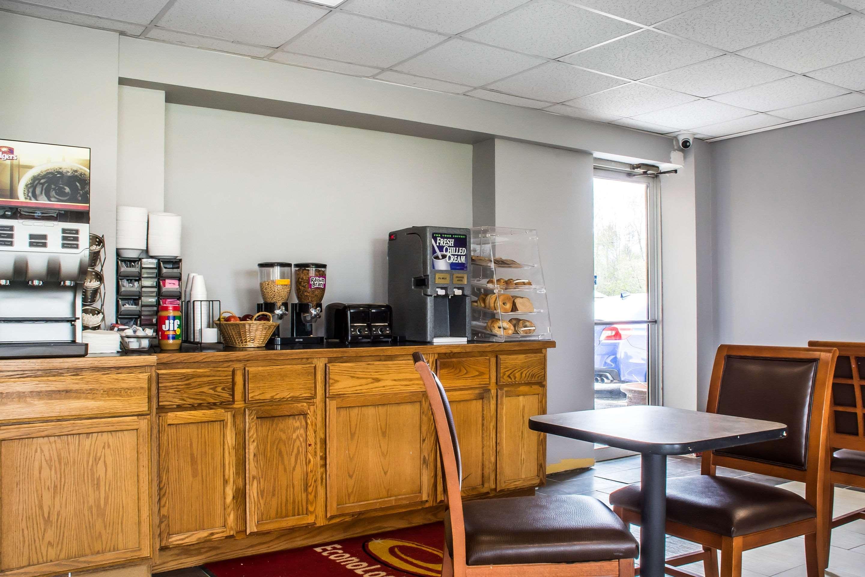 Econo Lodge Brockport Dış mekan fotoğraf